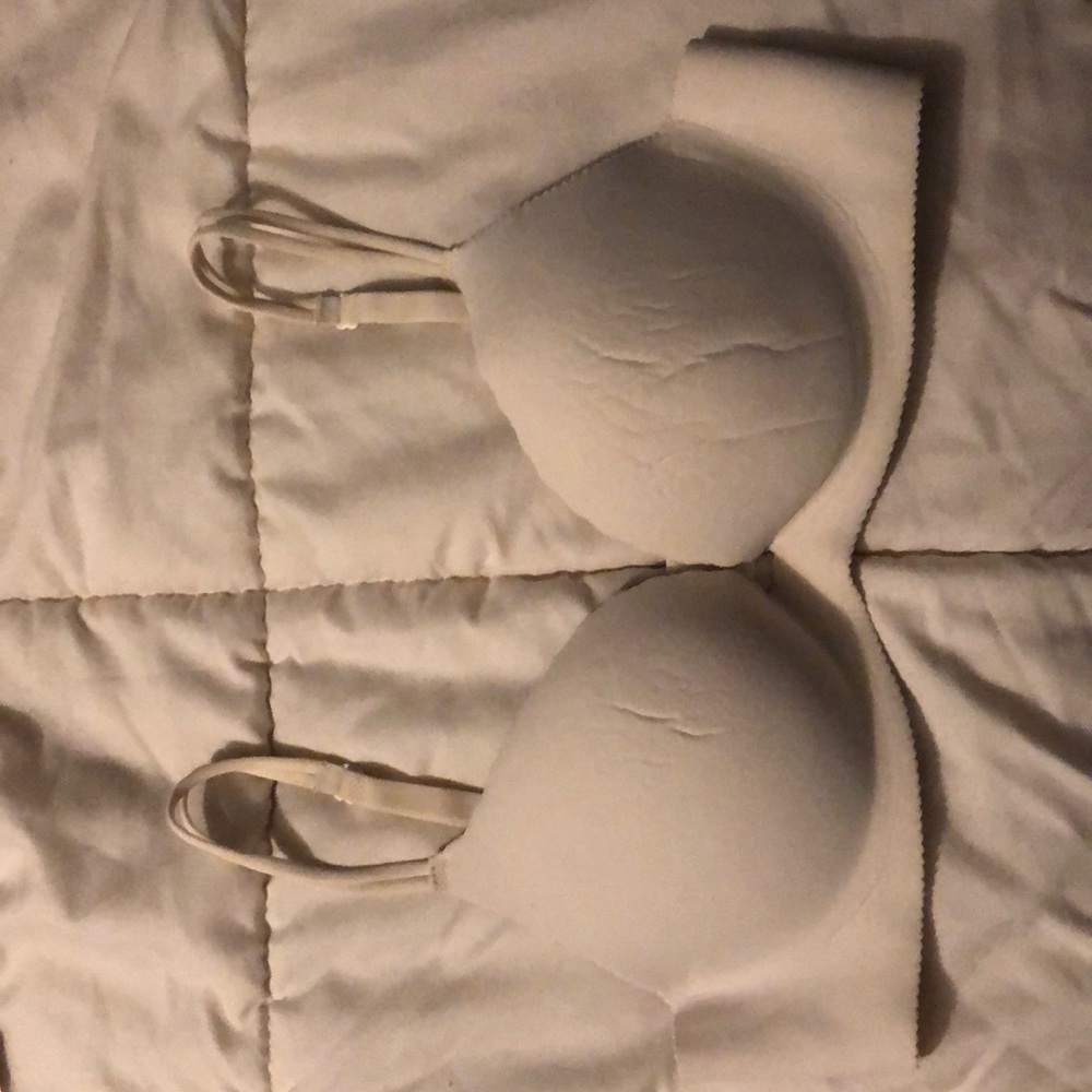 Victoria’s Secret 34B Bra Lot - Picture 4 of 8